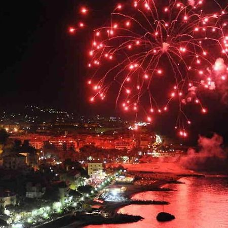 Appartamento Di Charme Nel Cuore Di Sanremo Dış mekan fotoğraf